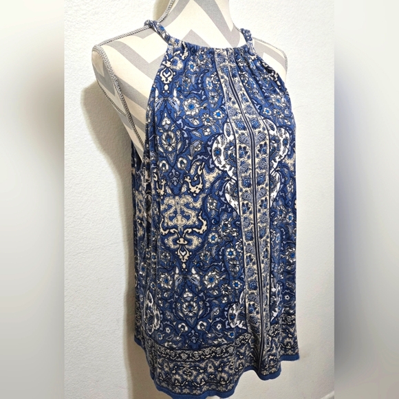 ​Max Studio Blue & White Boho Floral Halter Top Size Medium - Picture 2 of 10